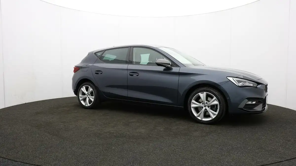 2020-seat-leon-14-e-hybrid-fr-hatchback-big-45