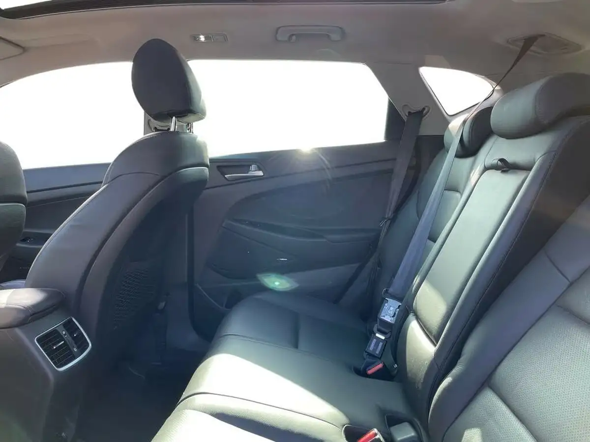2019-hyundai-tucson-16-t-gdi-premium-se-big-10