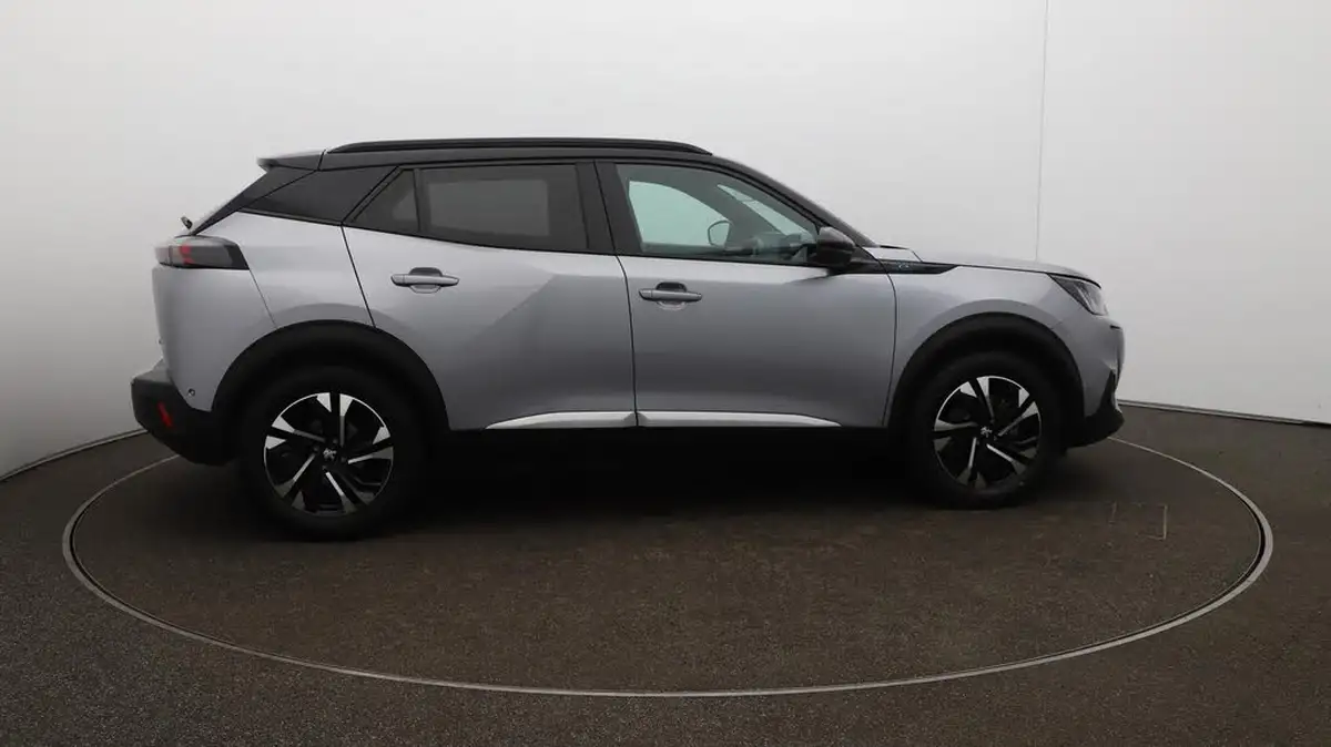 2023-peugeot-2008-suv-e-gt-136bhp-50kwh-station-wagon-big-49