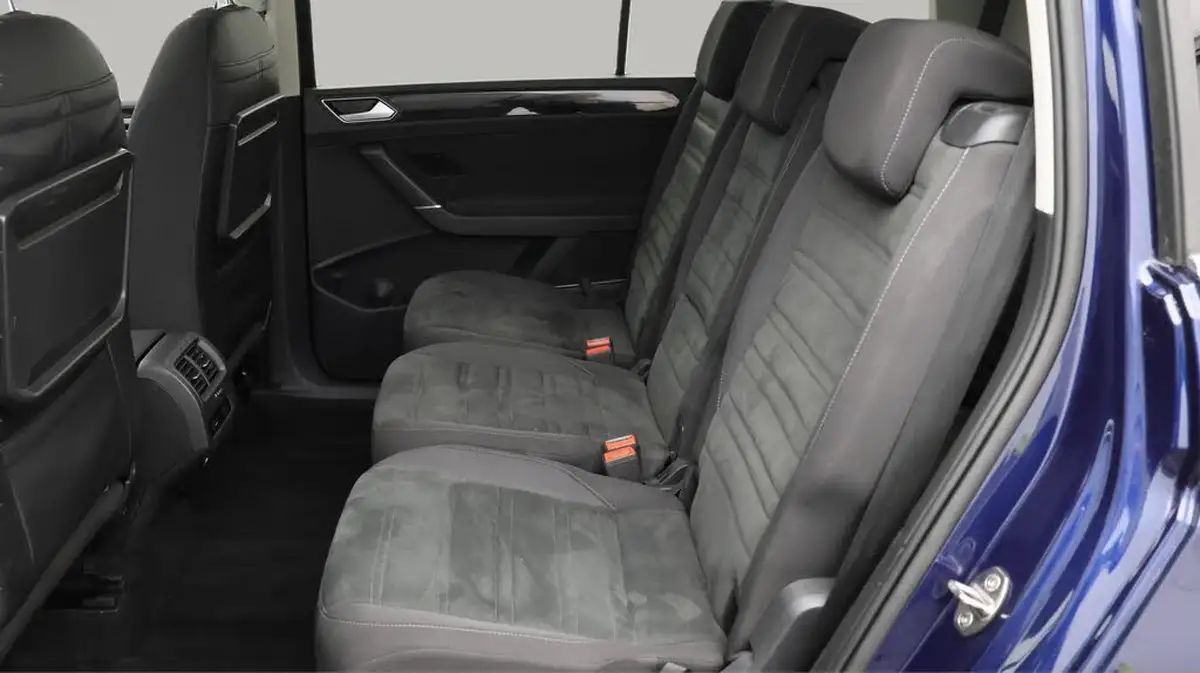 2020-volkswagen-touran-15-tsi-sel-dsg-big-16