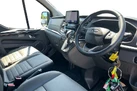 2023-ford-tourneo-custom-small-12