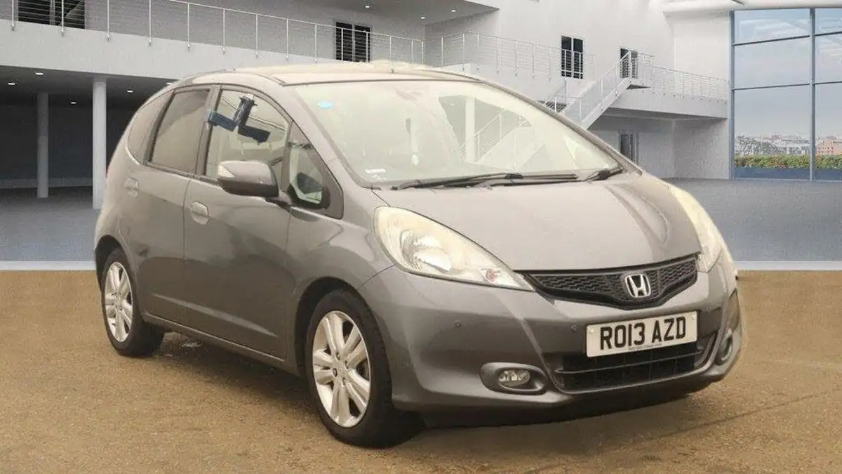2013-honda-jazz-14-ex-cvt-big-0