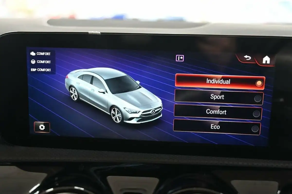 2022-mercedes-benz-cla-20d-cla-220d-amg-line-premium-plus-coupe-4d-big-29