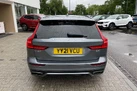 2021-volvo-v60-20-b3-r-design-160bhp-small-7