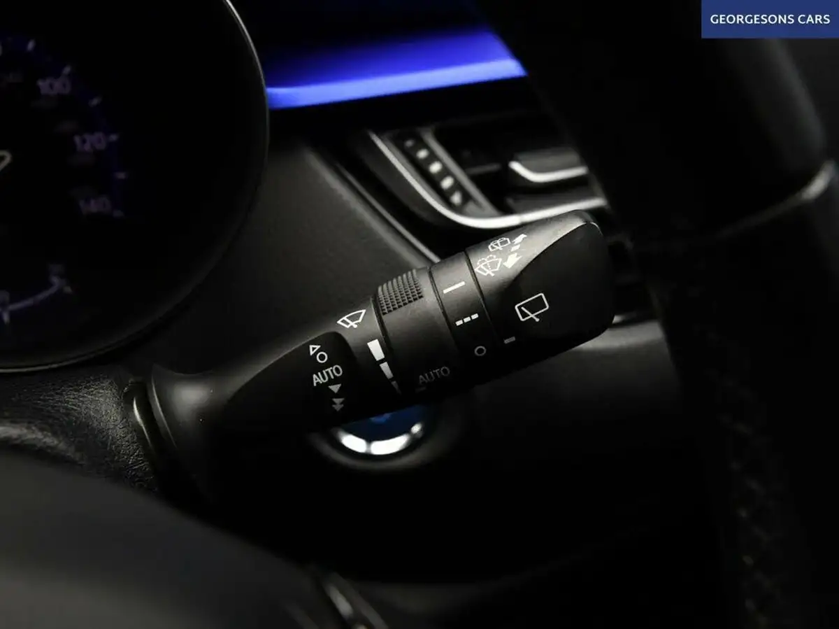 2018-toyota-c-hr-18-vvt-i-dynamic-big-34