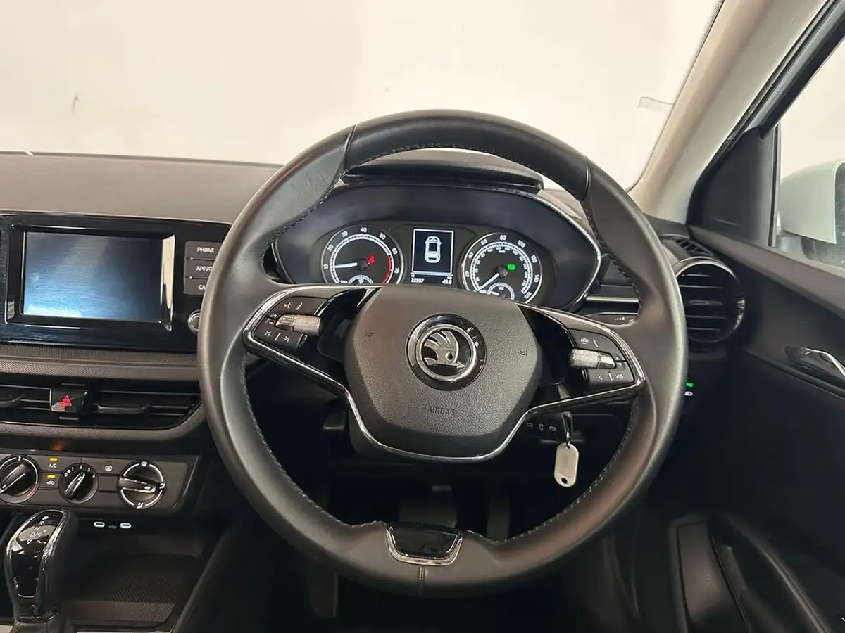 2023-skoda-fabia-10-tsi-se-comfort-109ps-dsg-big-8