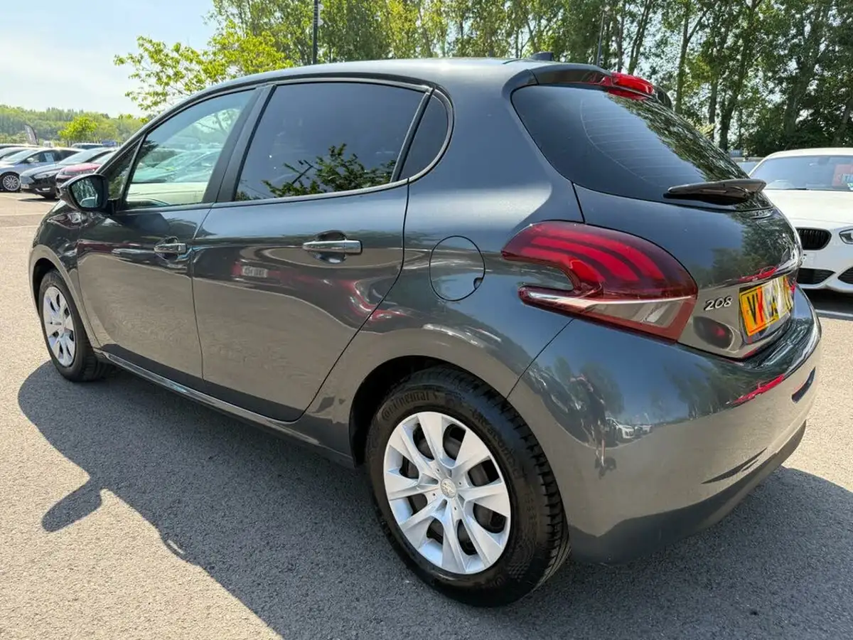 2015-peugeot-208-10-puretech-access-ac-5d-big-6