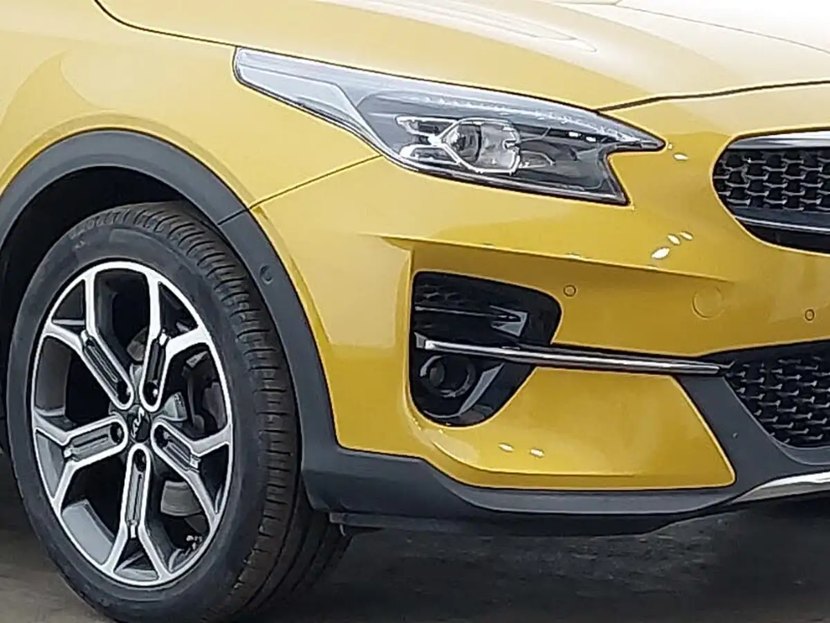 2022-kia-xceed-15-t-gdi-4-big-8