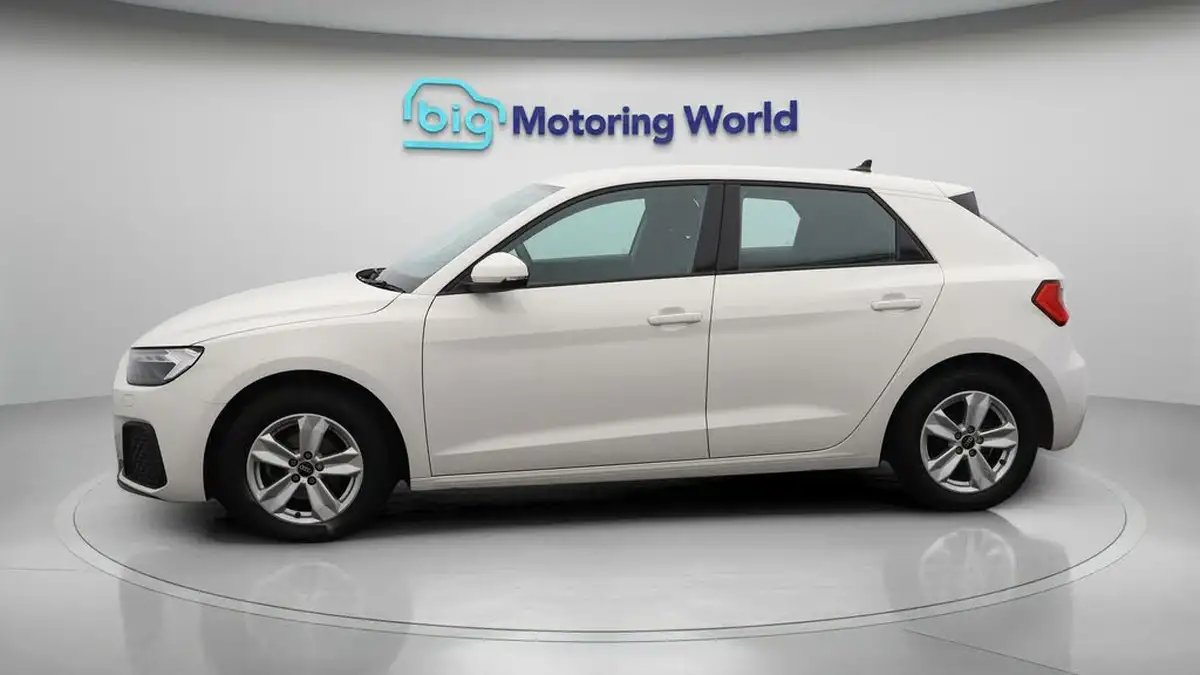 2022-audi-a1-10-25-tfsi-technik-big-4