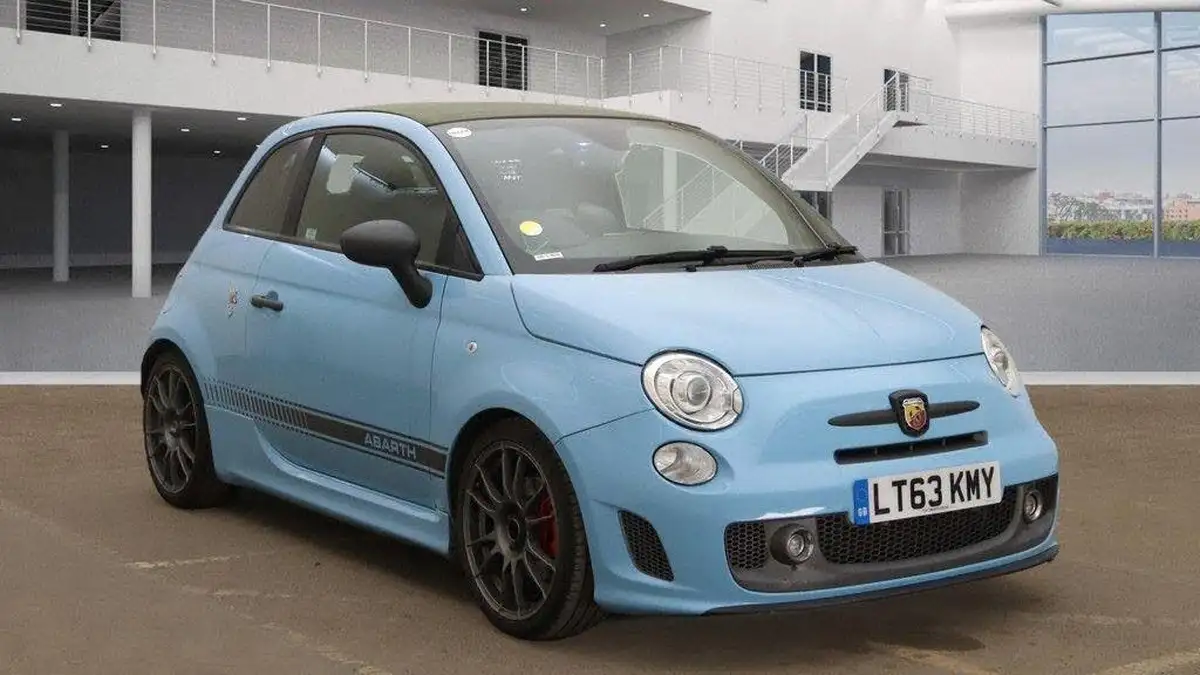 2013-fiat-500c-14-abarth-595c-competizione-auto-seq-big-0