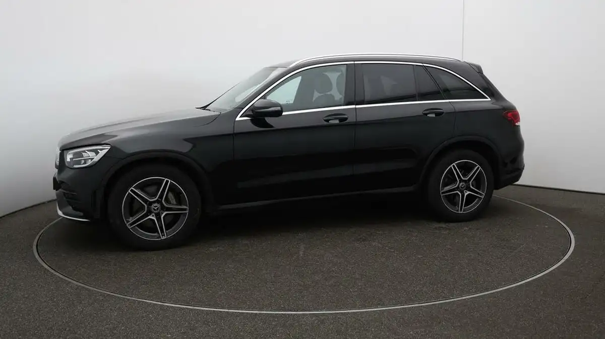 2020-mercedes-benz-glc-class-20d-glc220d-amg-line-station-wagon-5d-4matic-plus-big-65