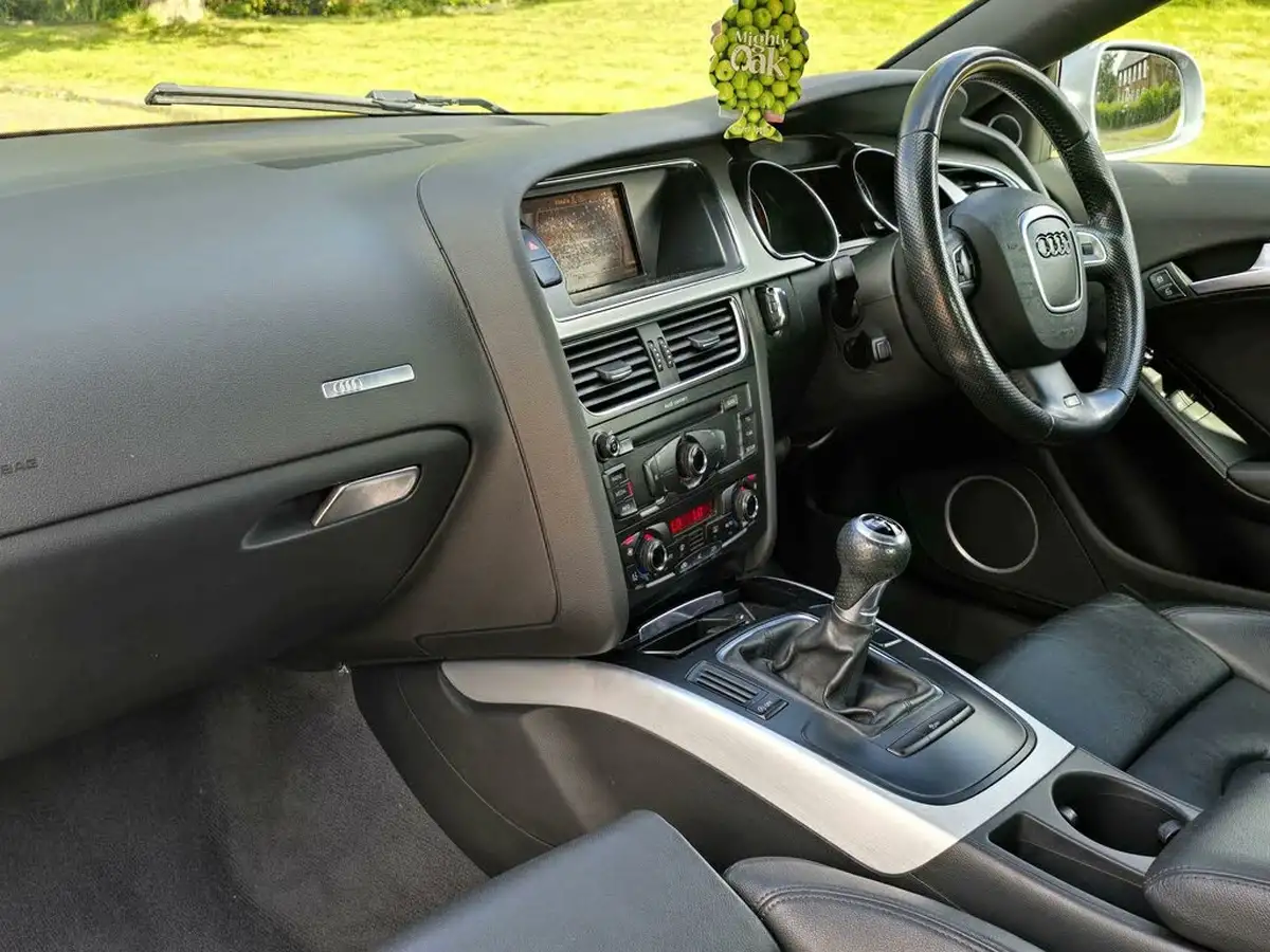 2010-audi-a5-20td-s-line-special-edition-168bhp-coupe-big-20