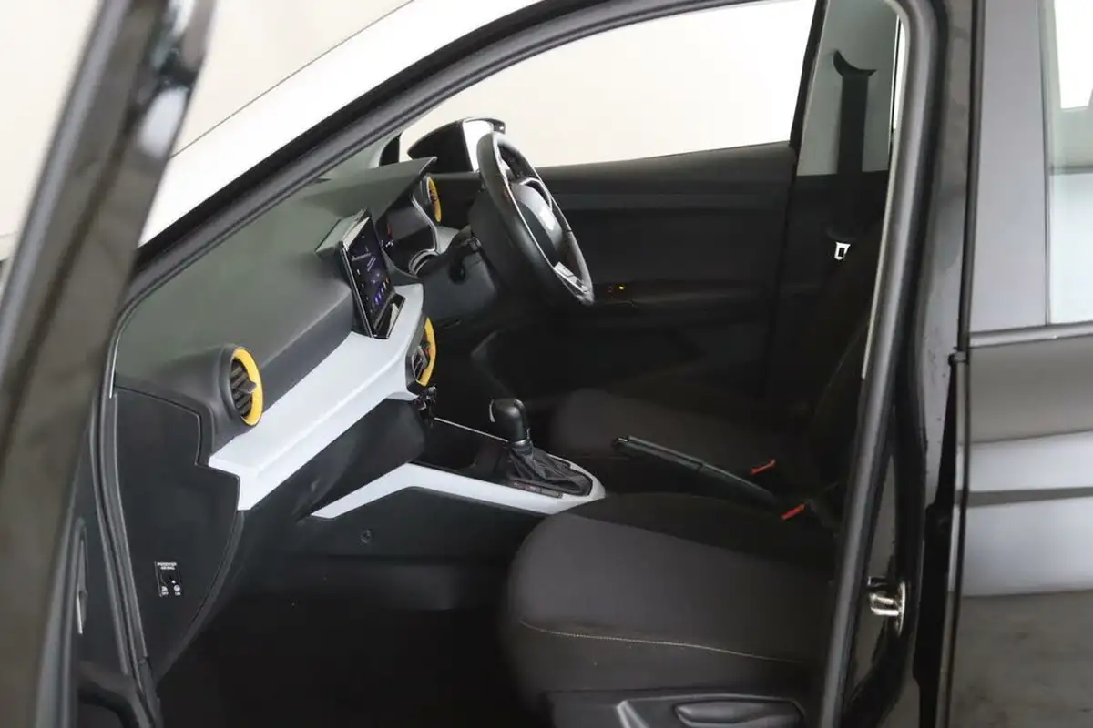 2024-seat-arona-10-tsi-se-technology-110ps-big-10
