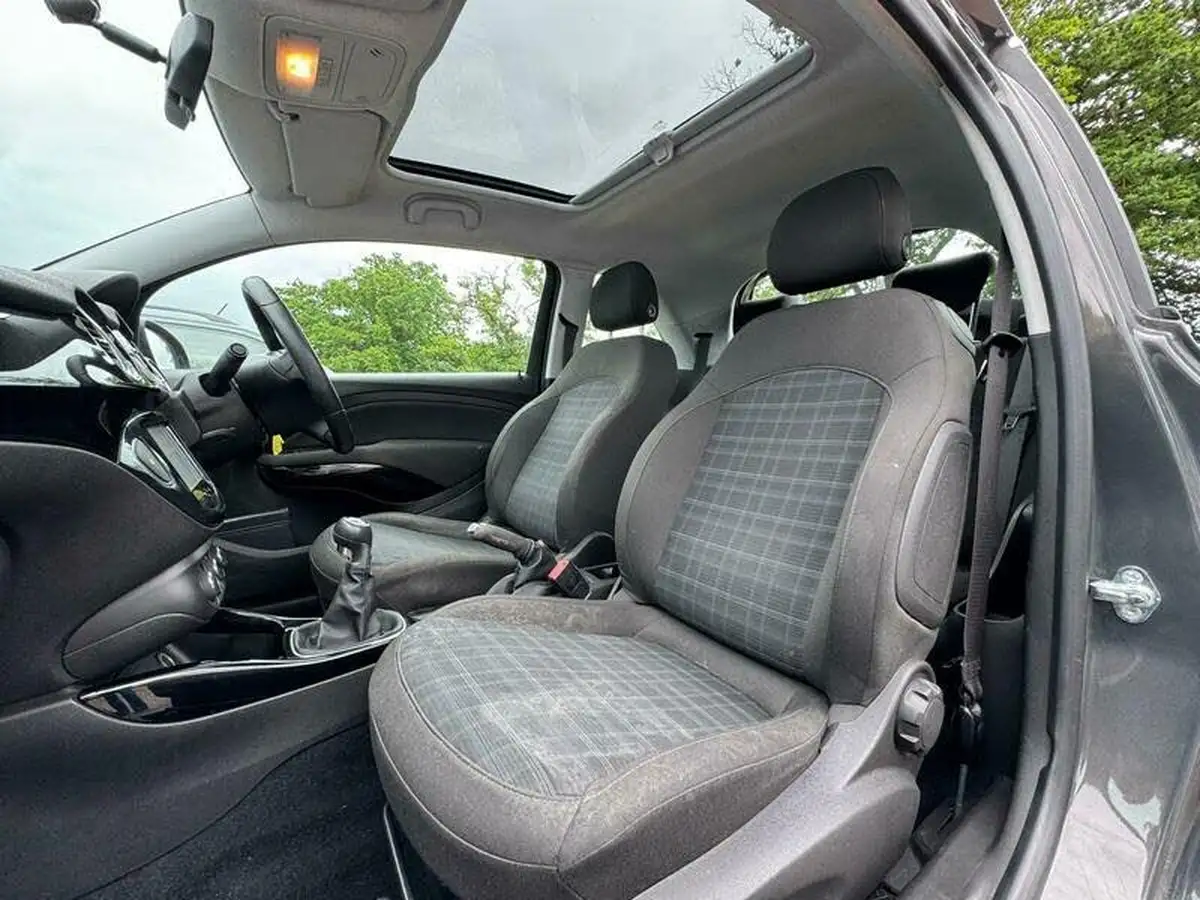 2014-vauxhall-adam-14-glam-87ps-big-18