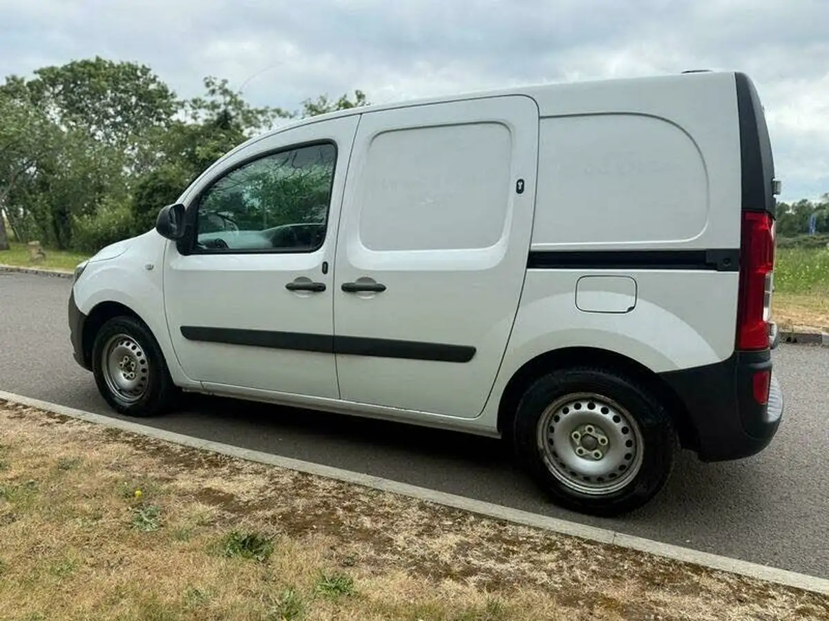 2018-mercedes-benz-citan-15-cdi-109-15-cdi-long-panel-van-big-18