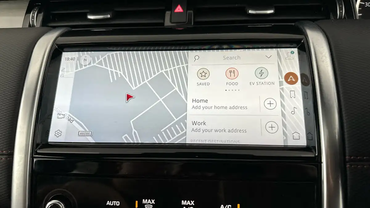 2022-land-rover-discovery-sport-15-p300e-r-dynamic-se-big-34