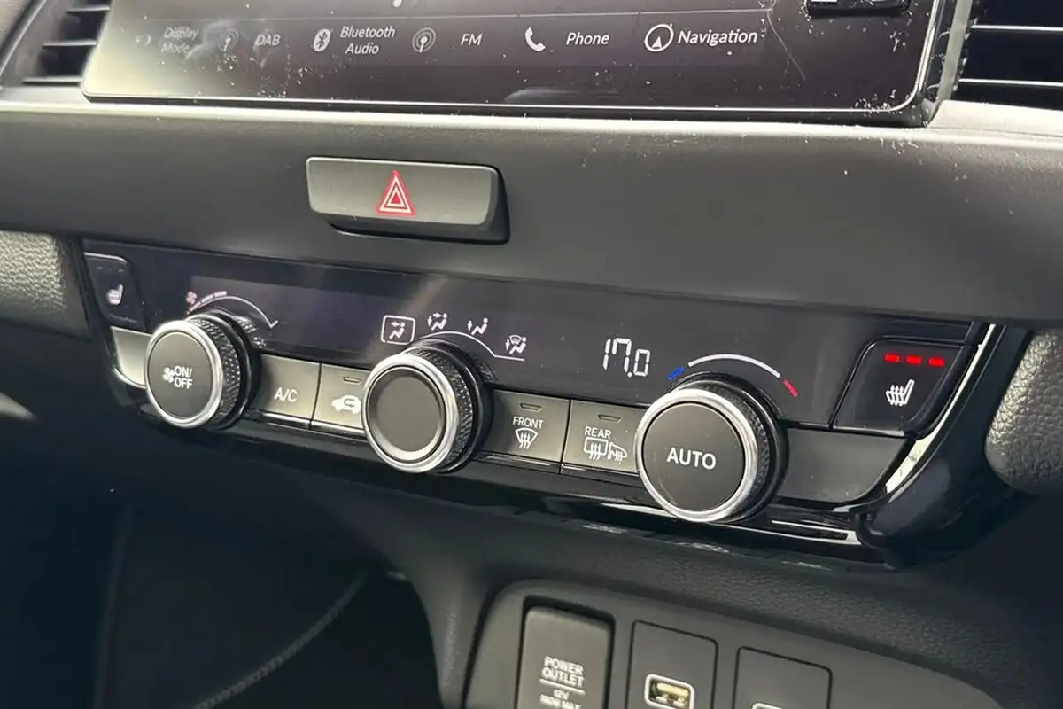2024-honda-jazz-15-i-mmd-crosstar-advance-big-20