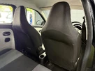 2015-renault-twingo-10-play-small-9