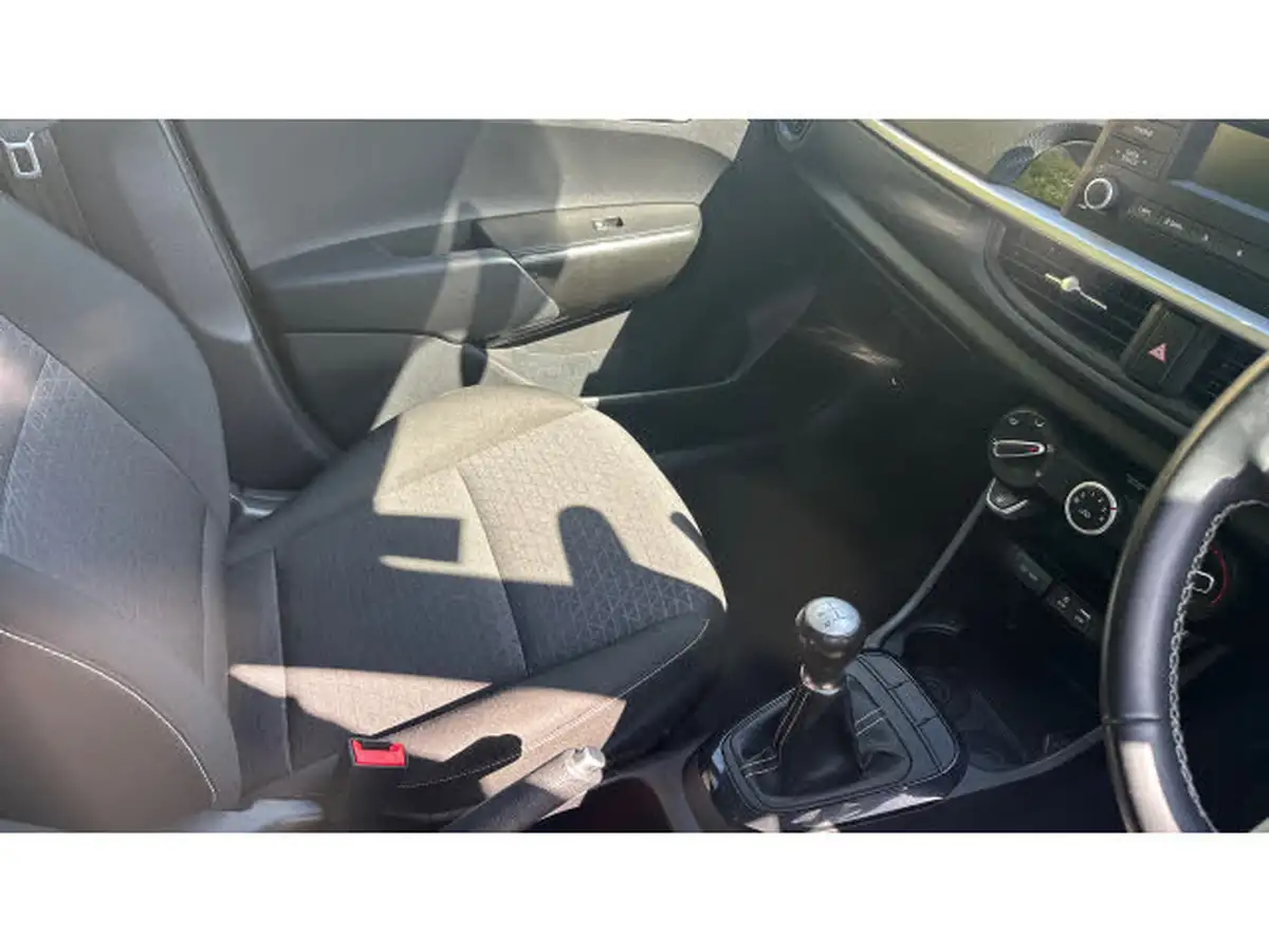 2017-kia-picanto-10-2-big-13