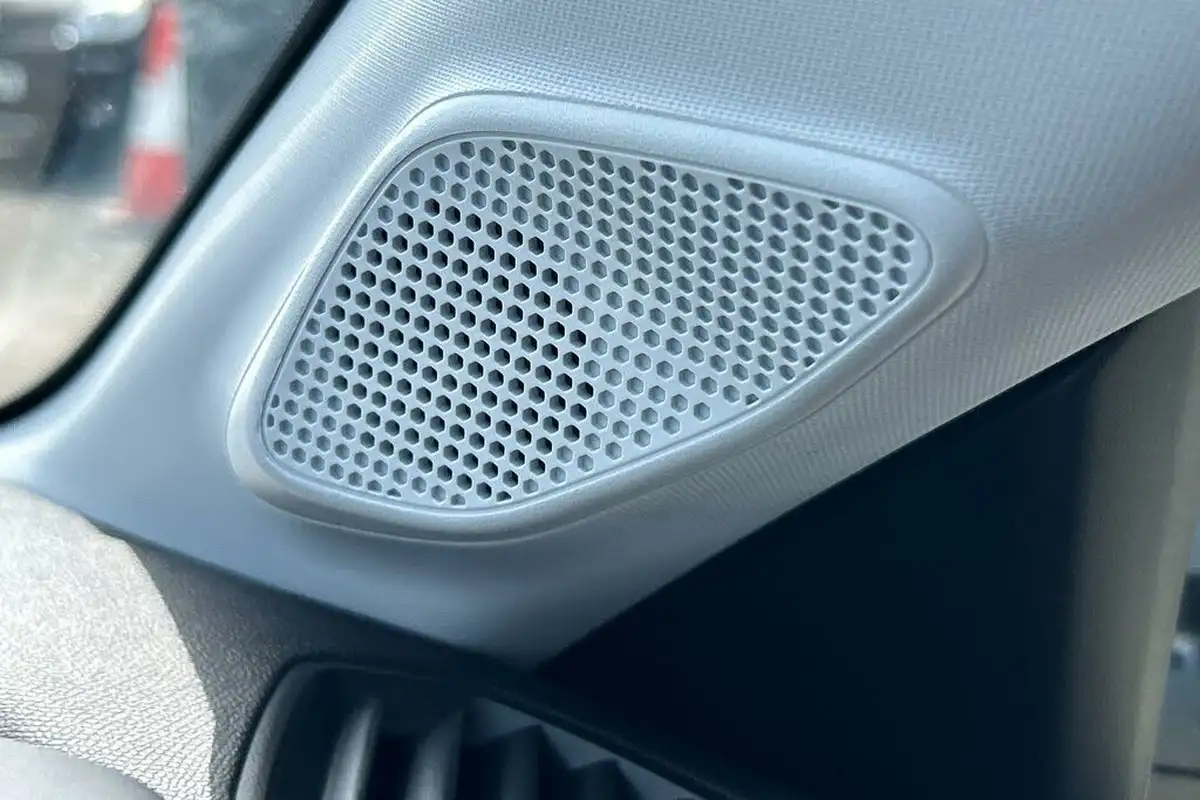 2021-peugeot-208-12-puretech-allure-premium-100bhp-eat8-big-25