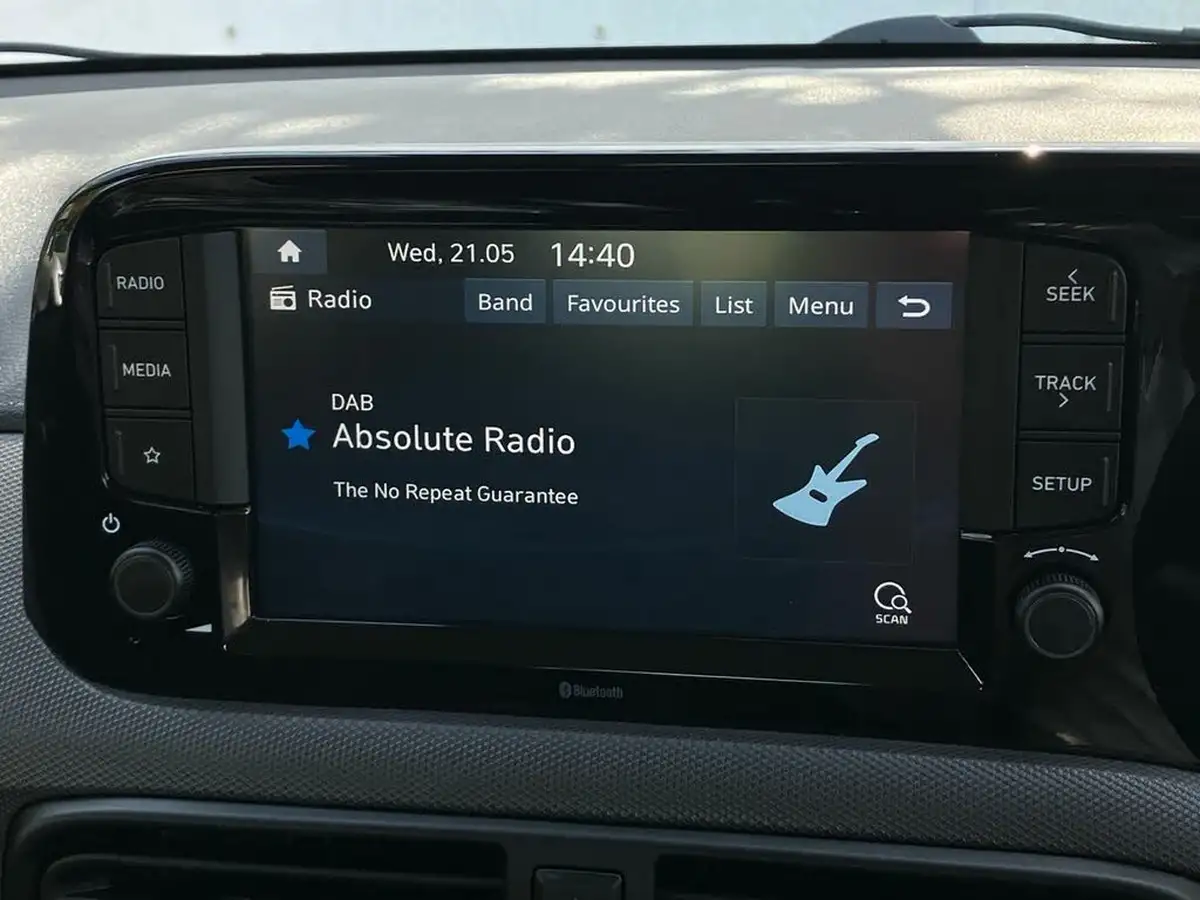 2021-hyundai-i10-12-se-connect-auto-big-39