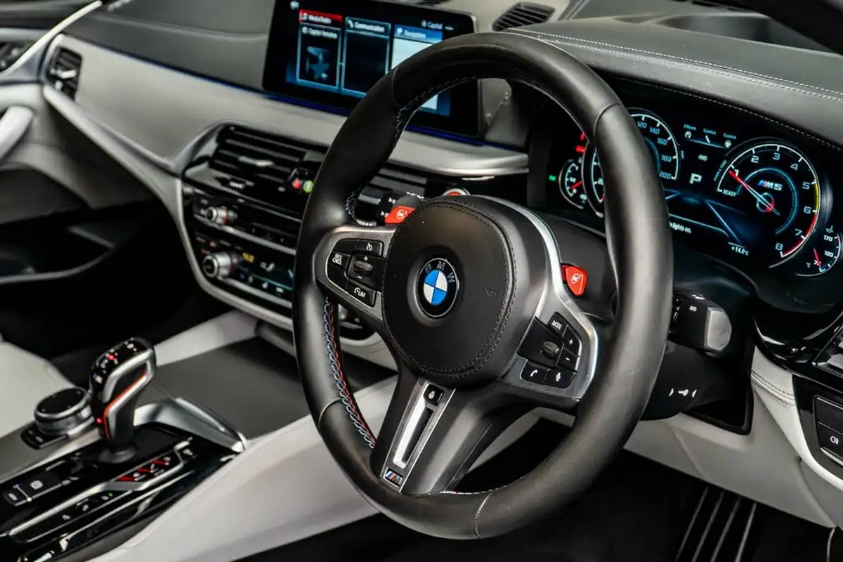 2019-bmw-5-series-44-m5-competition-big-26