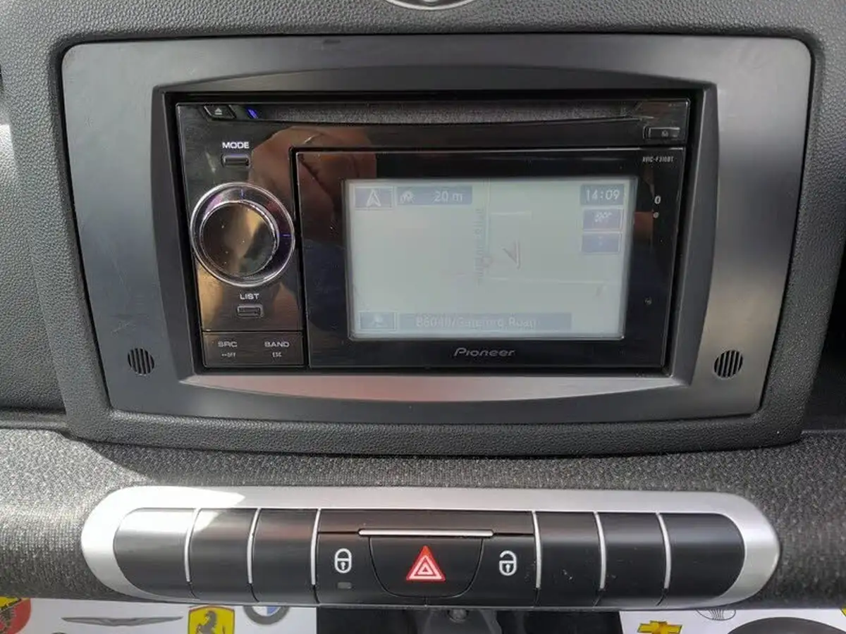 2010-smart-fortwo-08td-passion-coupe-semi-a-big-11