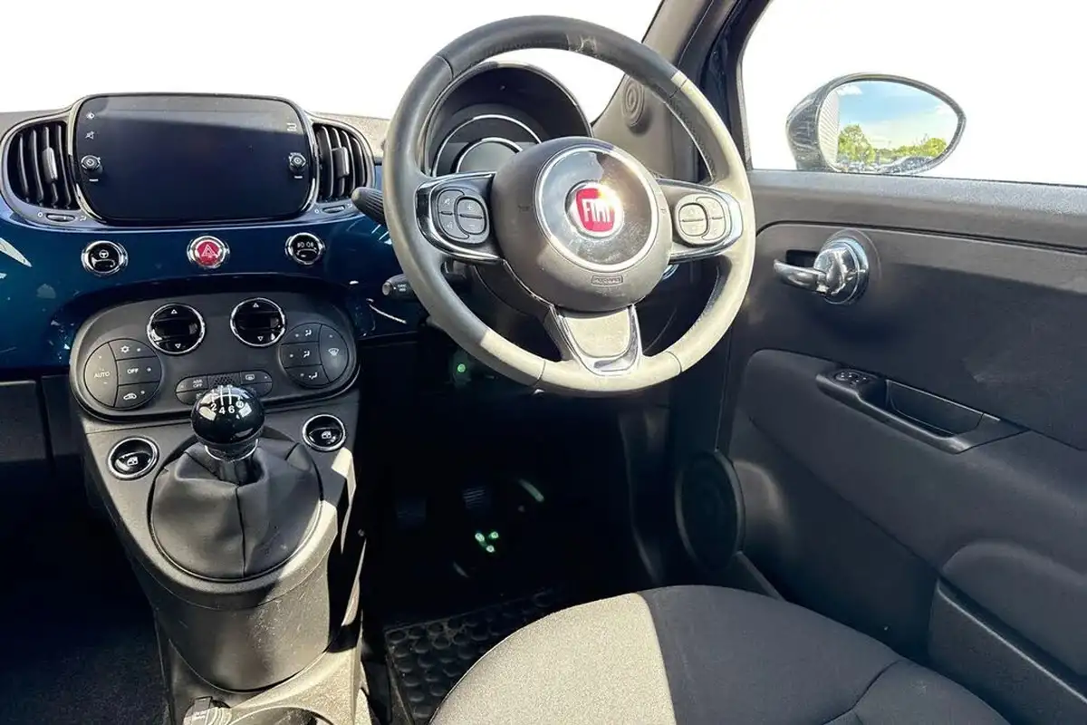 2024-fiat-500c-10-big-11