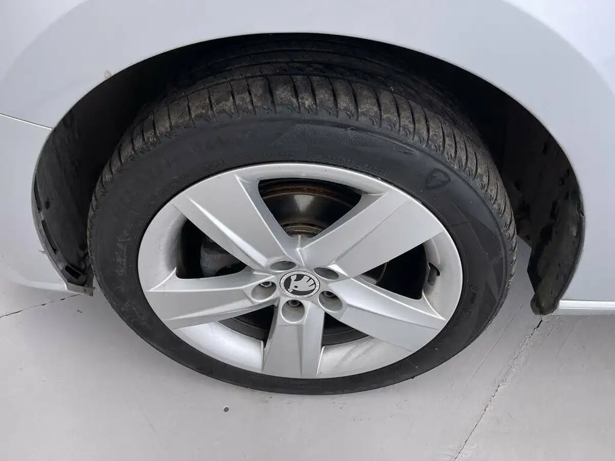 2019-skoda-fabia-10-tsi-se-l-95ps-hatchback-big-10