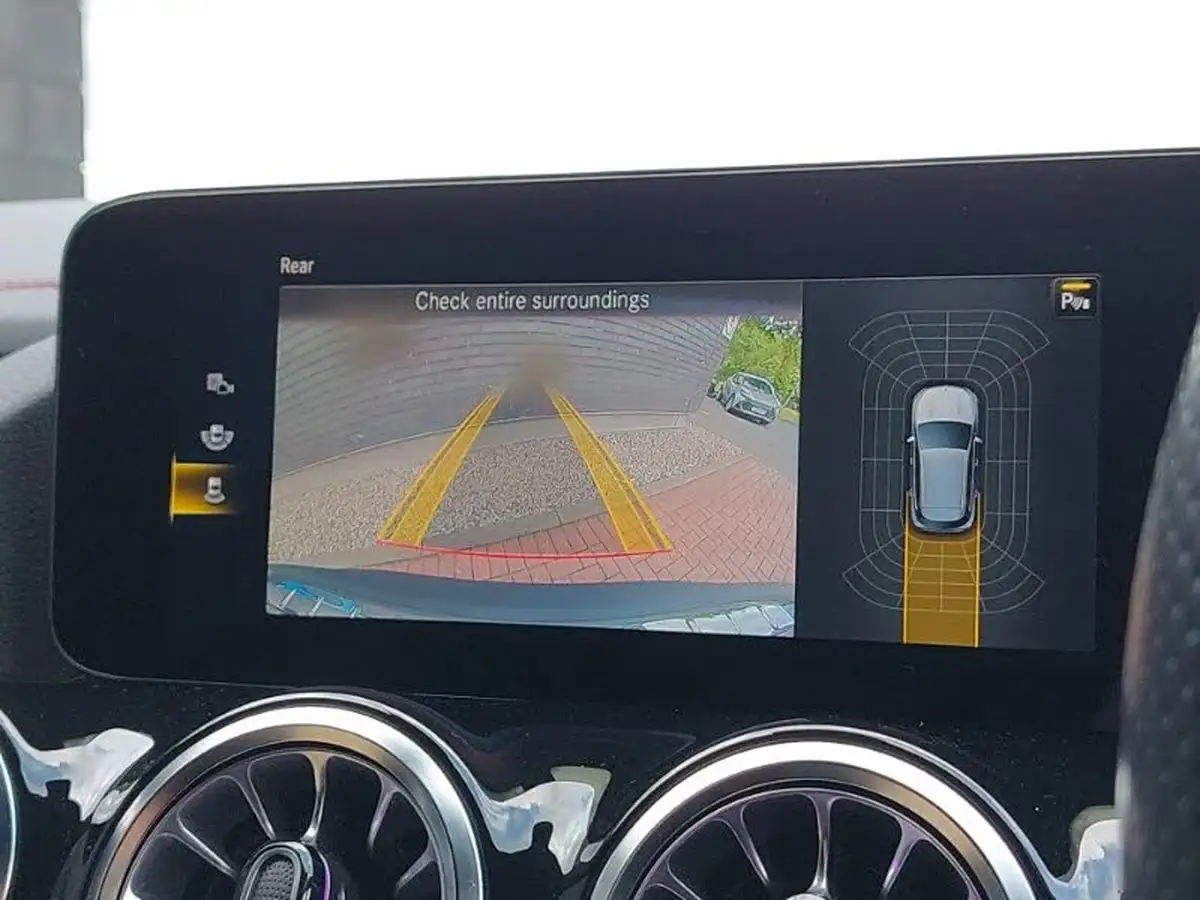 2022-mercedes-benz-eqa-e-eqa-250-amg-line-big-18