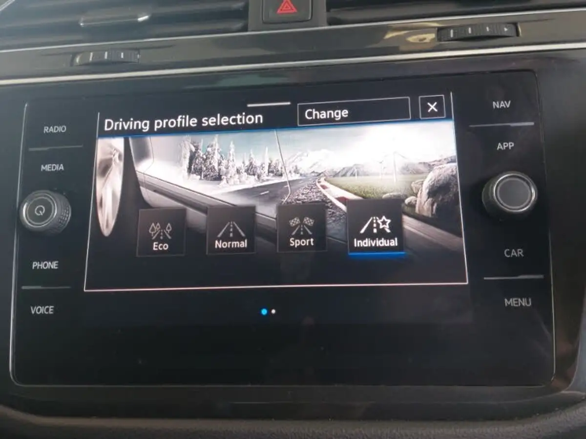 2023-volkswagen-tiguan-15-tsi-r-line-edition-big-16