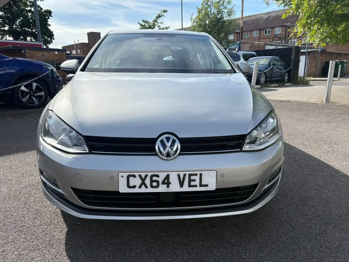 2014-volkswagen-golf-14-match-5d-big-1