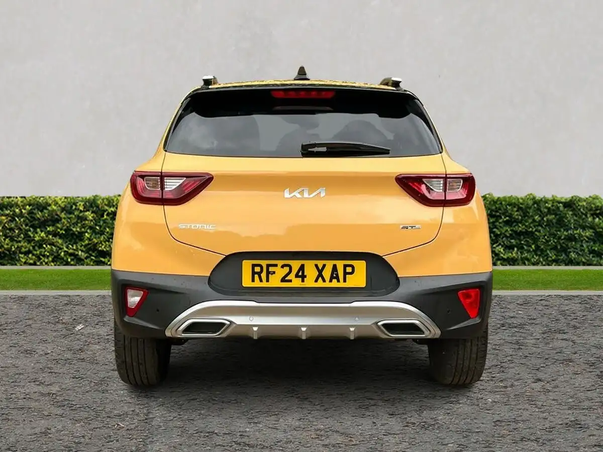2024-kia-stonic-10-t-gdi-gt-line-s-98bhp-dct-big-3