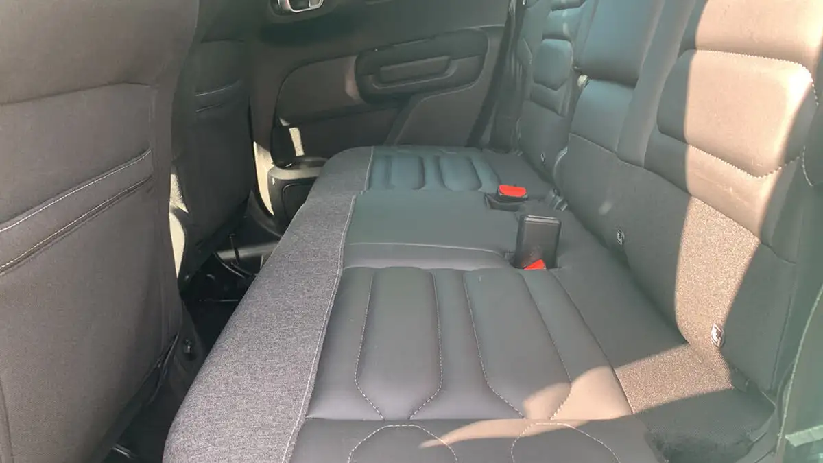 2021-citroen-c3-aircross-12-puretech-shine-plus-110ps-big-32