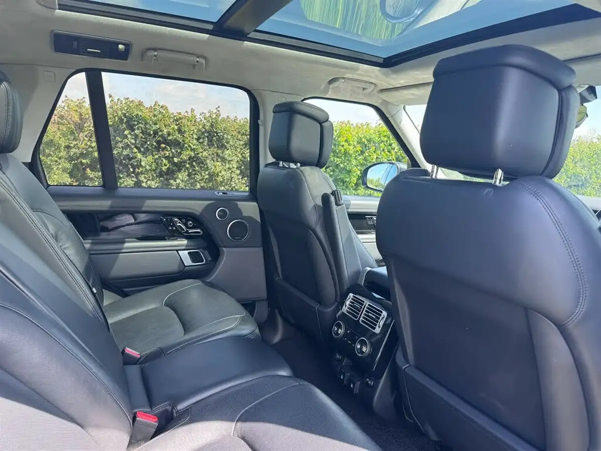 2018-land-rover-range-rover-30-sd-v6-autobiography-big-15