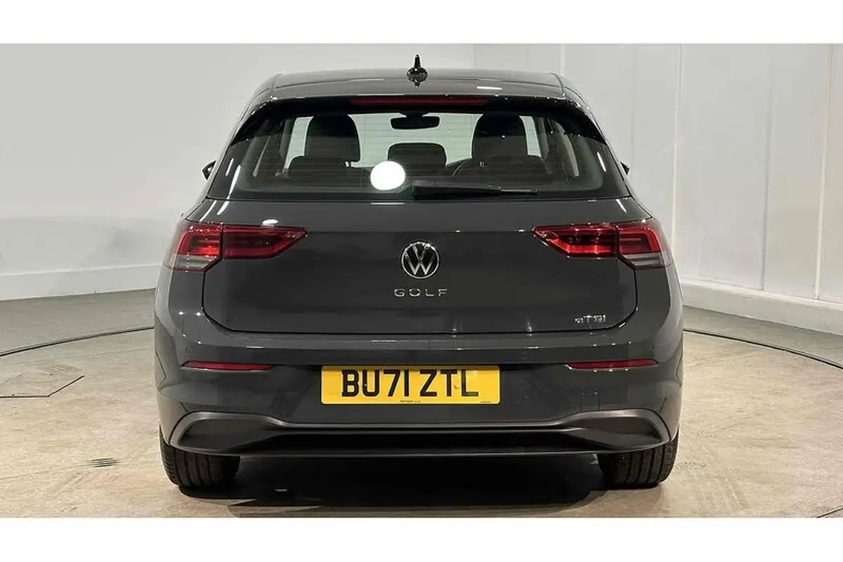 2022-volkswagen-golf-15-etsi-life-150ps-hatchback-big-9