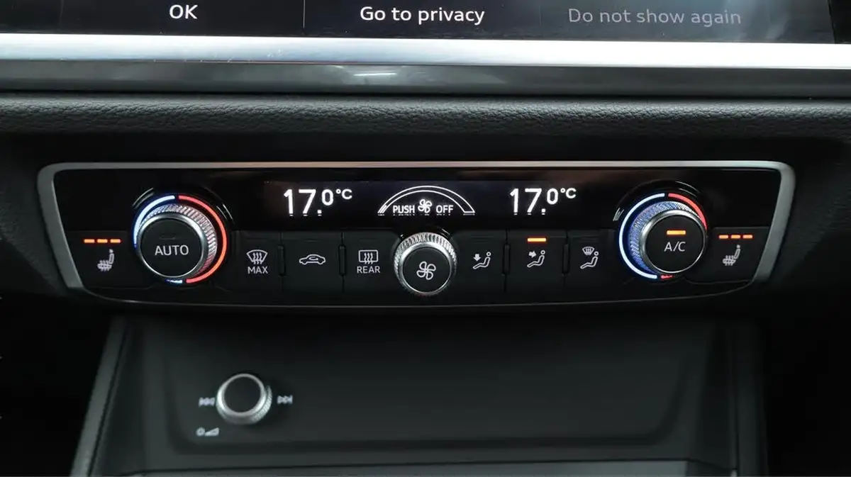 2021-audi-q3-15-35-tfsi-black-edition-codcomfort-sound-pack-station-wagon-big-12