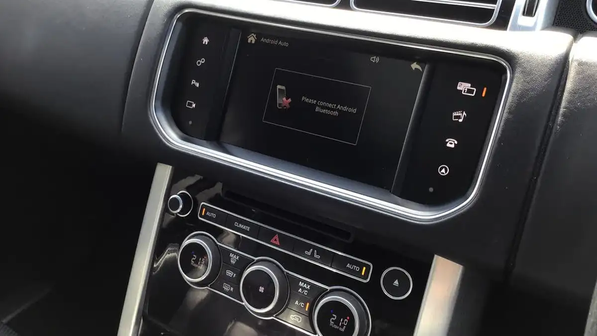 2016-land-rover-range-rover-30tdv6-vogue-se-awd-big-10