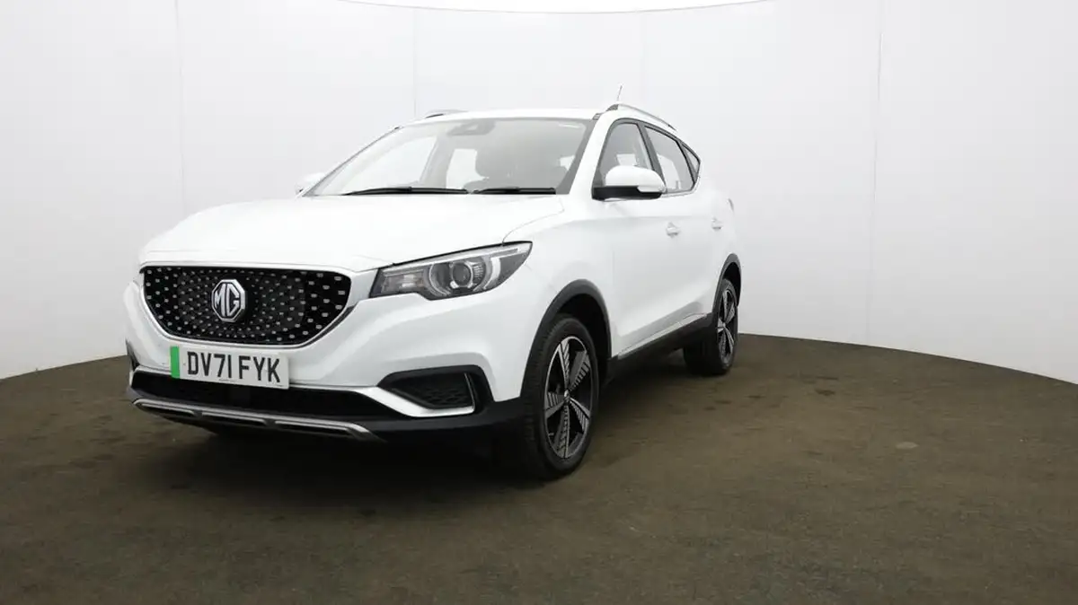 2021-mg-zs-suv-e-exclusive-ev-big-30
