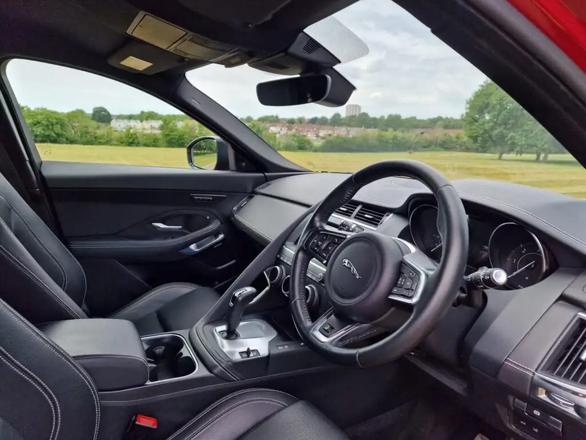 2018-jaguar-e-pace-20-i4d-r-dynamic-se-180ps-ss-big-8