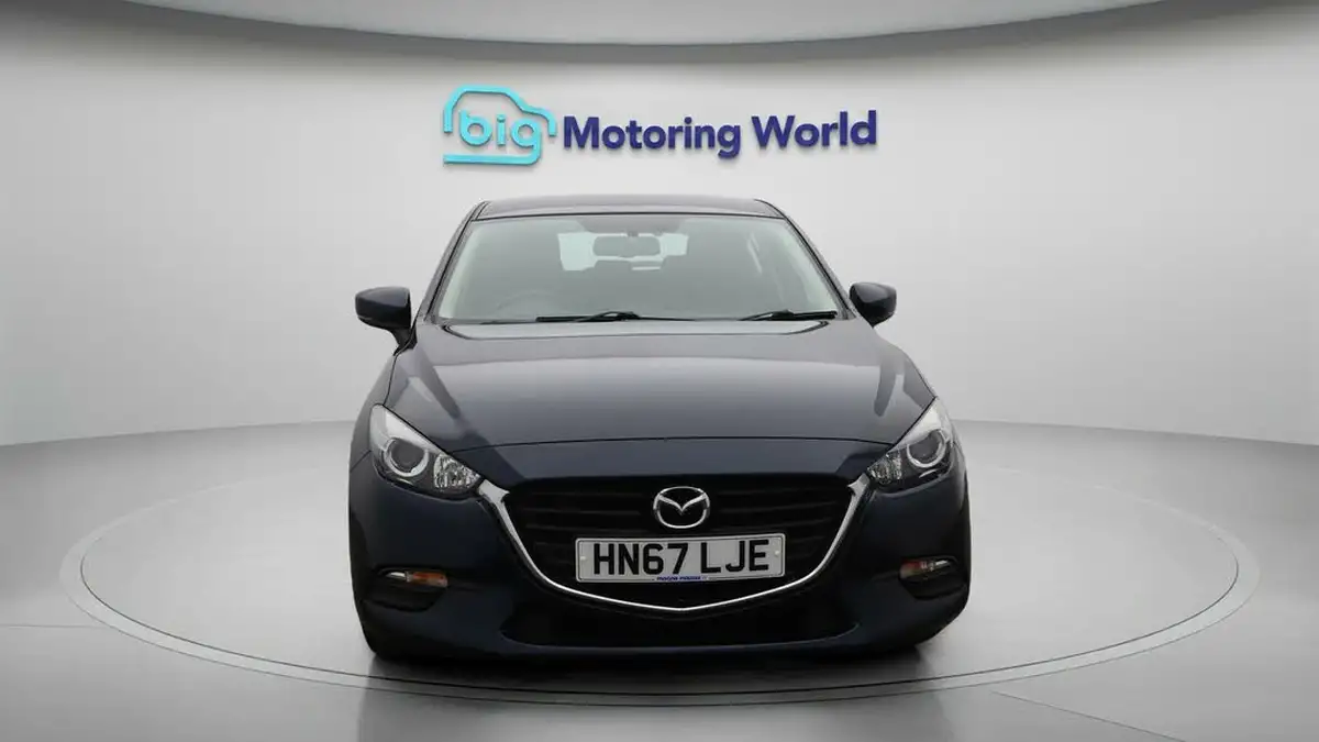 2018-mazda-mazda3-20-se-nav-big-2