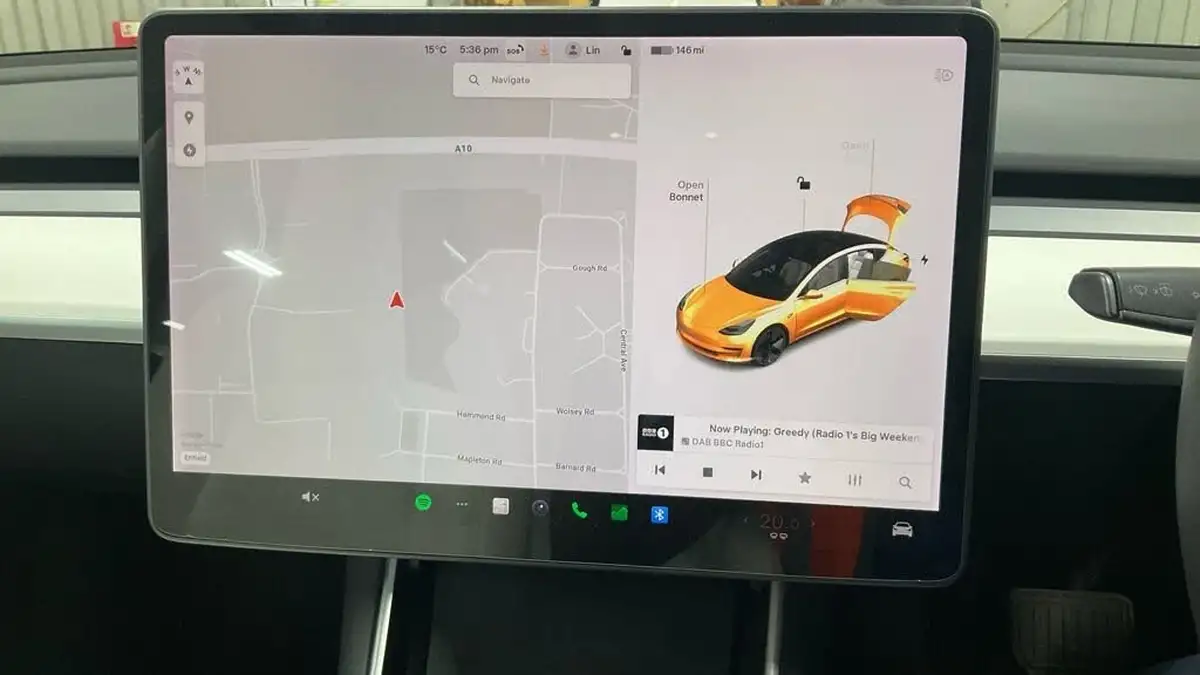 2020-tesla-model-3-e-long-range-big-14