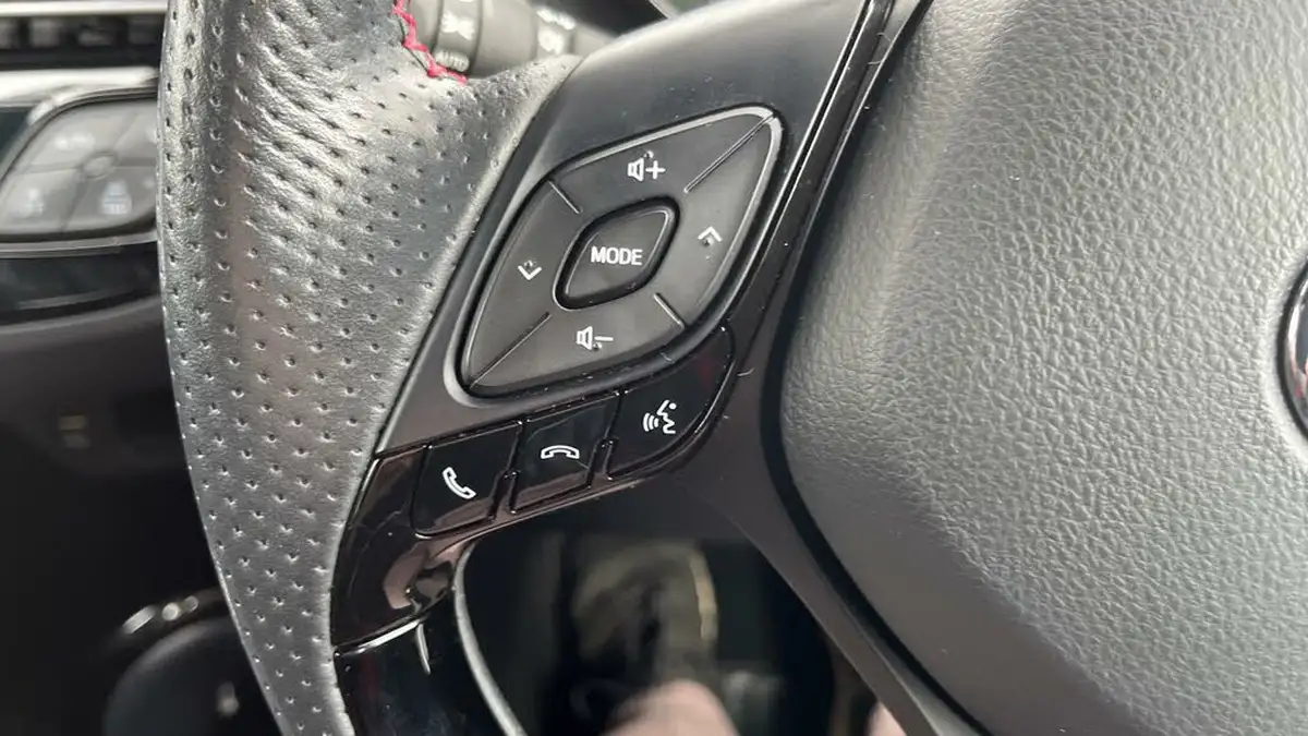 2022-toyota-c-hr-18-vvt-i-gr-sport-big-46