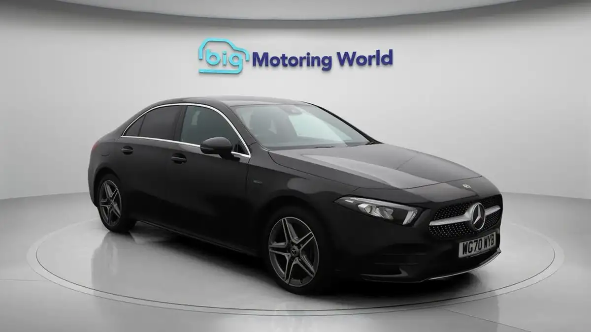 2020-mercedes-benz-a-class-13-a250e-amg-line-saloon-4d-big-1