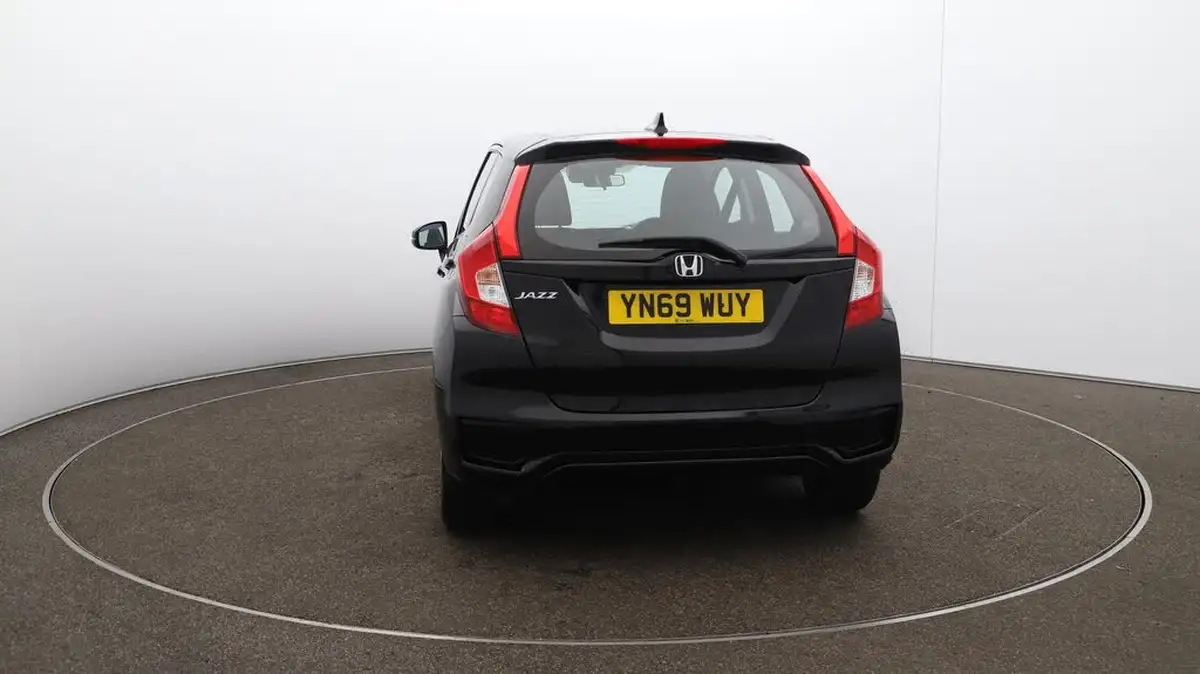 2019-honda-jazz-13-i-vtec-s-big-56