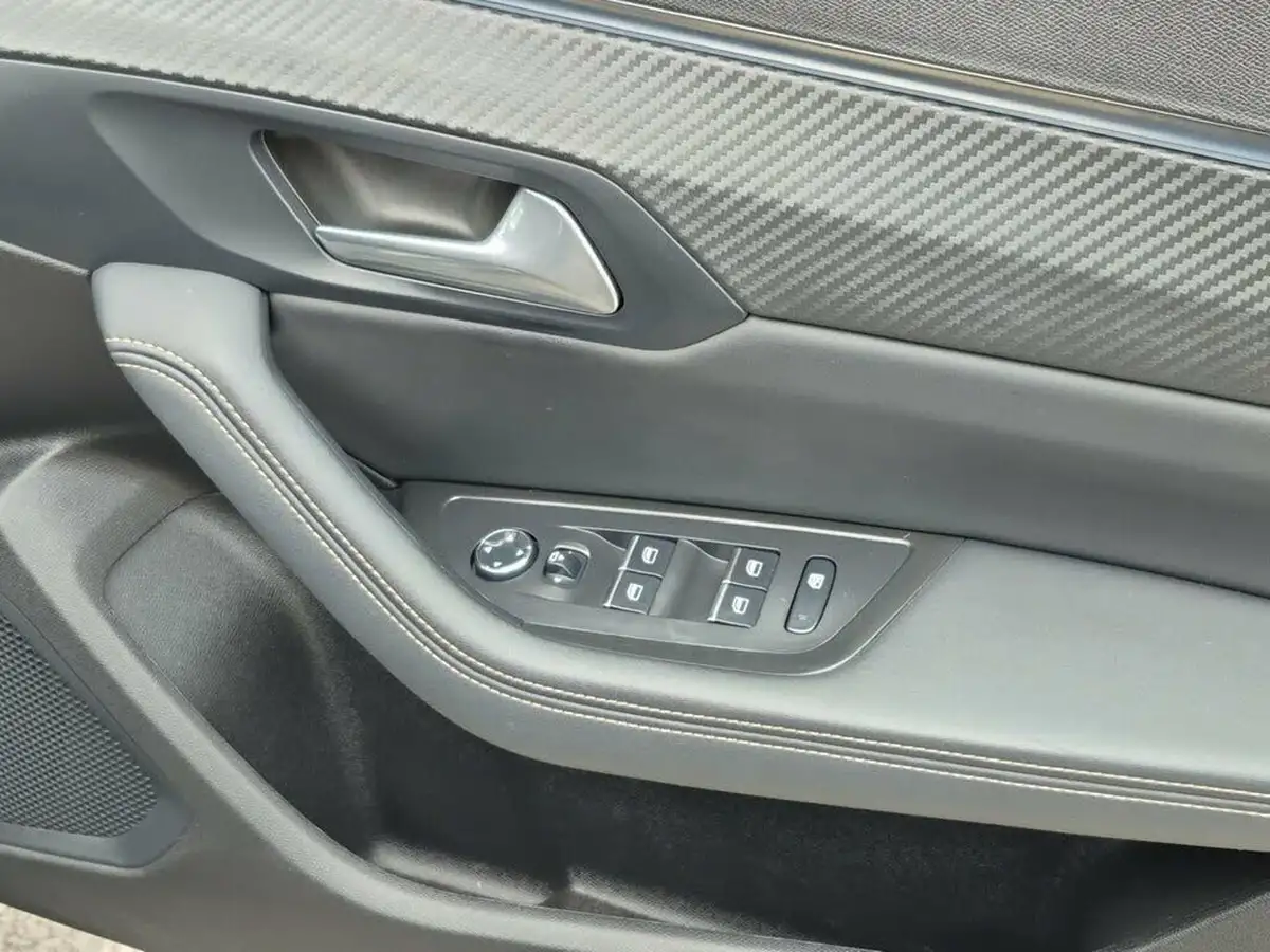 2021-peugeot-508-sw-16-puretech-gt-line-edition-big-14