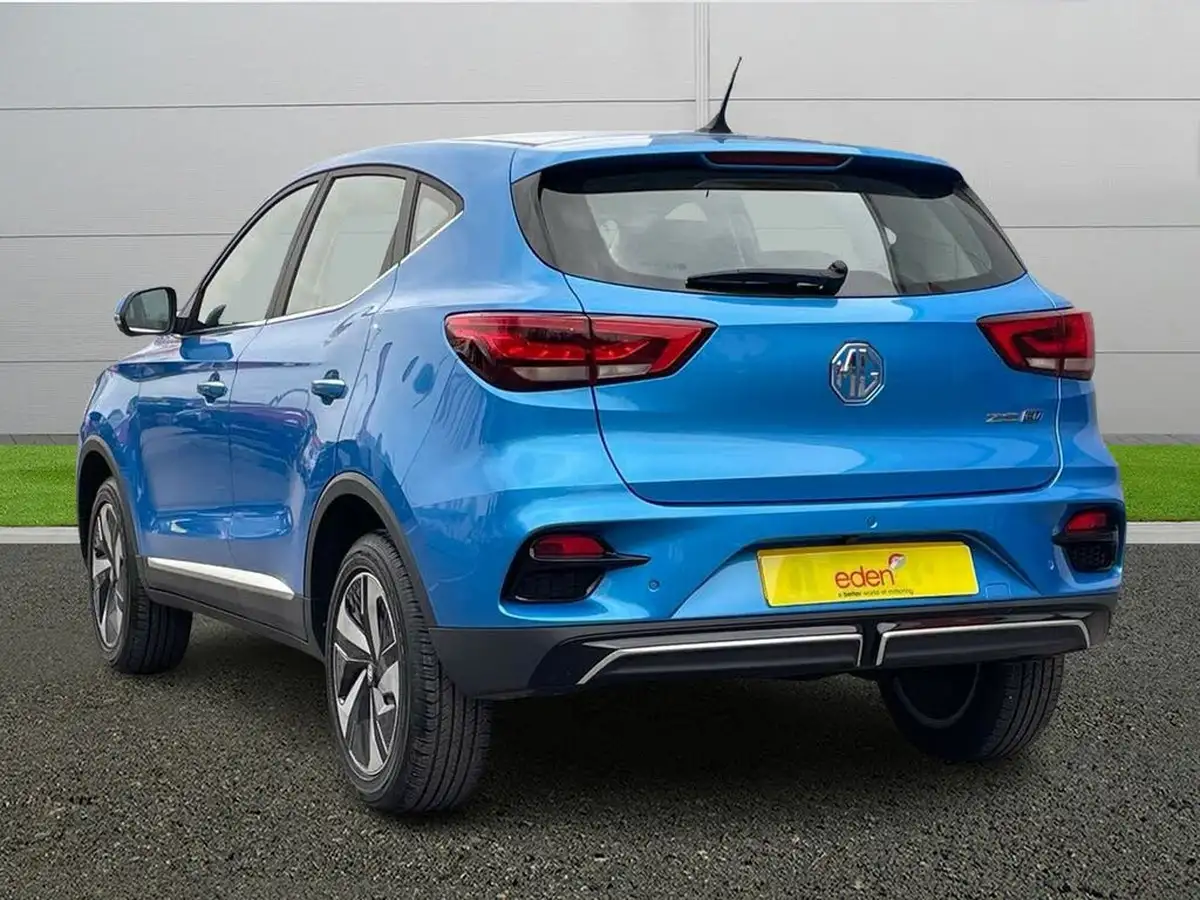 2025-mg-zs-suv-e-se-ev-176ps-big-4