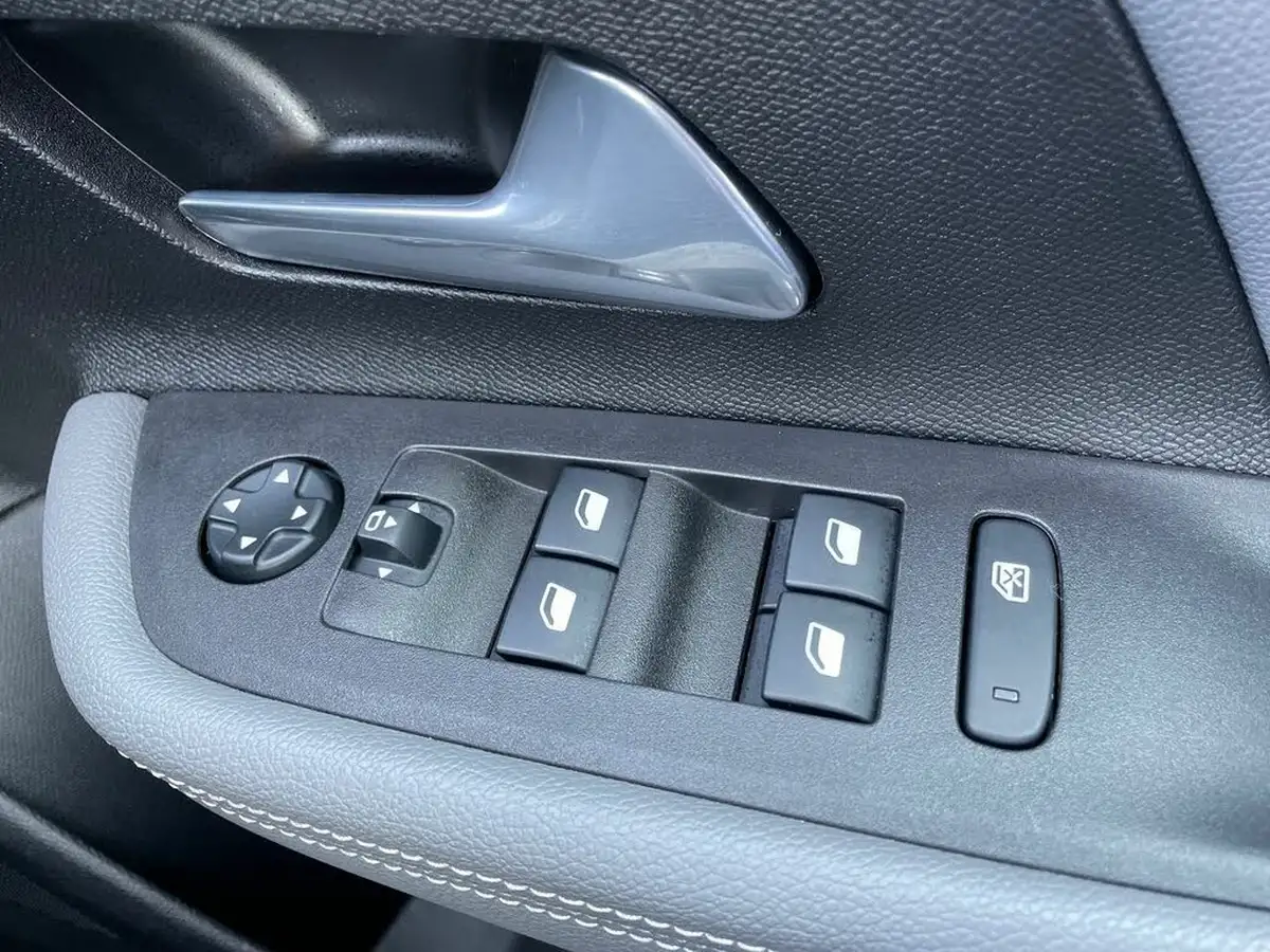 2021-vauxhall-mokka-12-elite-premium-130ps-auto-big-19