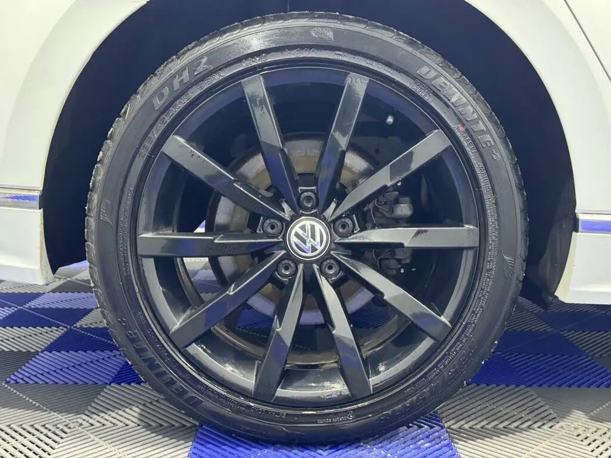 2017-volkswagen-passat-20tdi-r-line-190ps-ss-saloon-4d-big-35