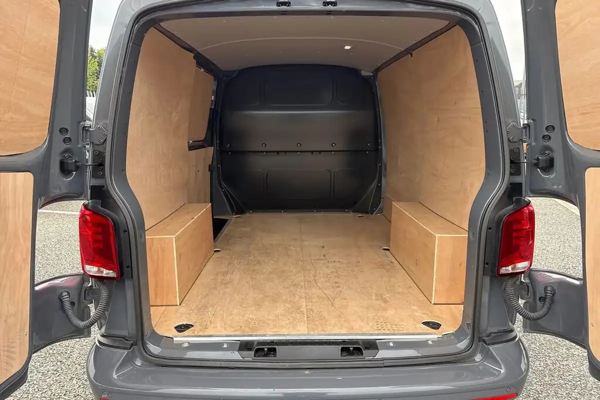 2024-volkswagen-transporter-big-6